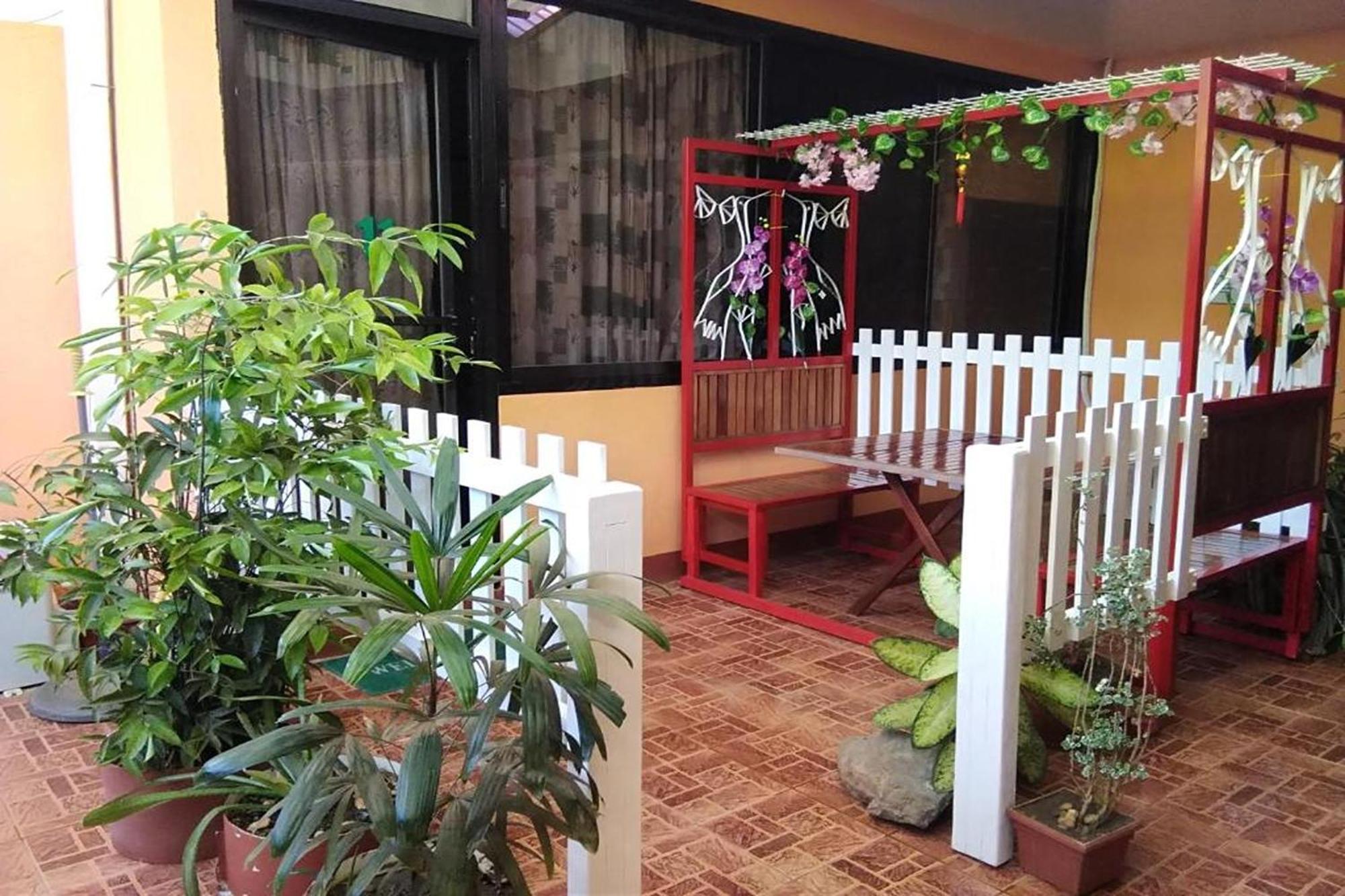 Citadel Bed&Breakfast Puerto Princesa Exteriör bild