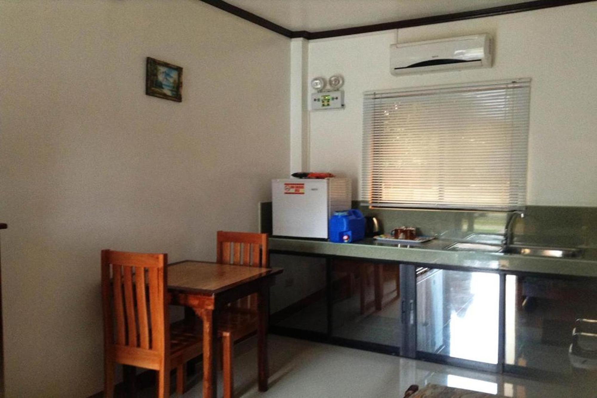 Citadel Bed&Breakfast Puerto Princesa Exteriör bild