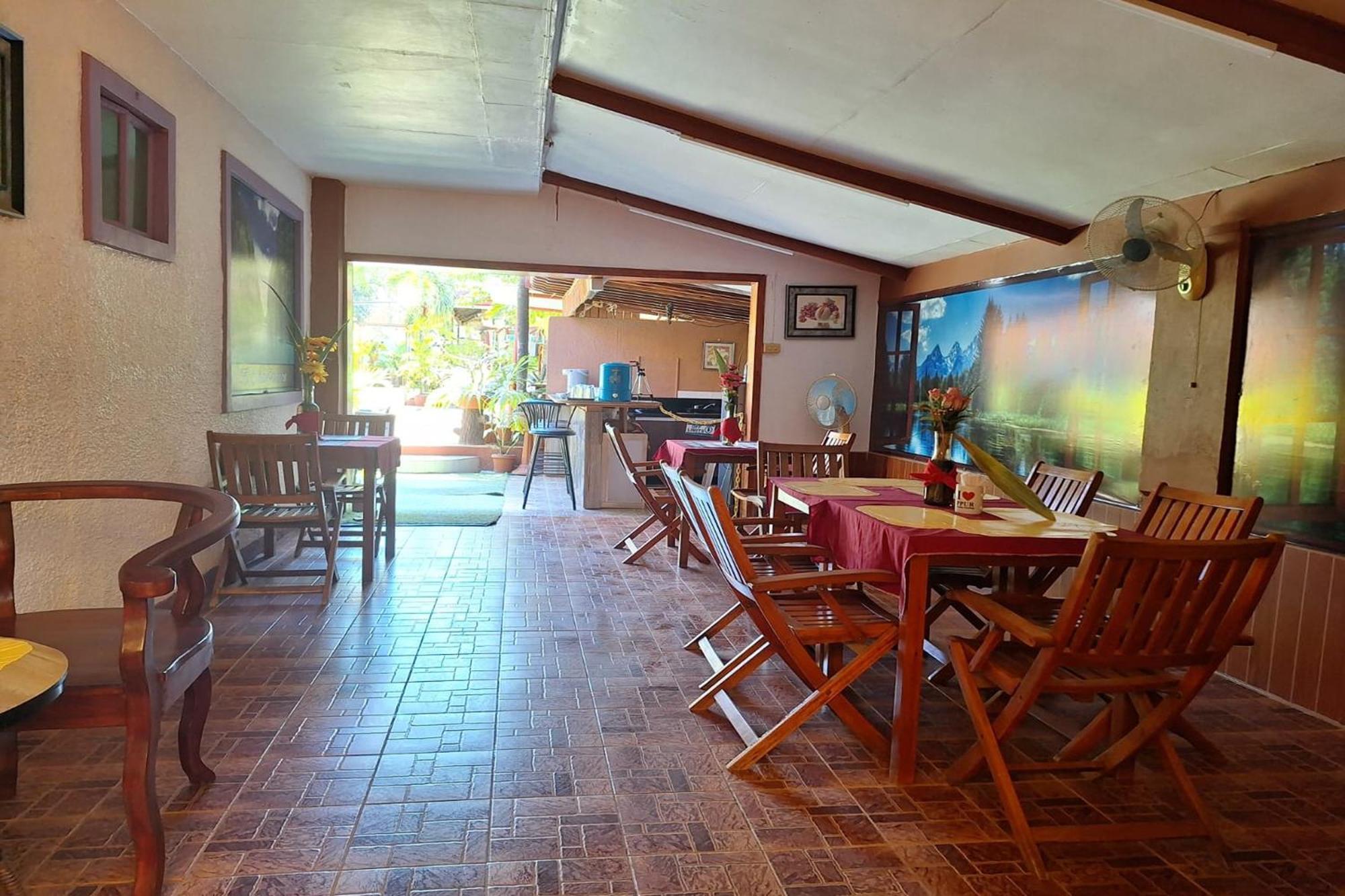 Citadel Bed&Breakfast Puerto Princesa Exteriör bild