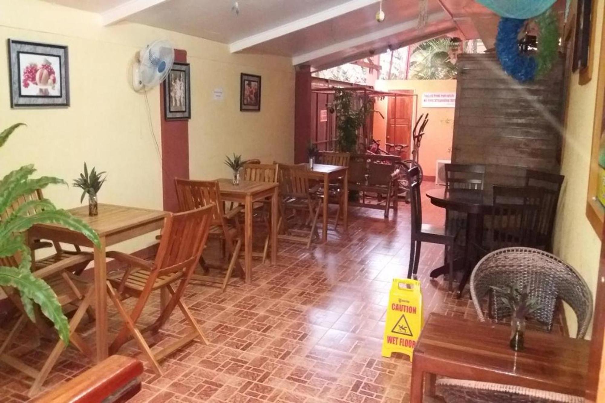 Citadel Bed&Breakfast Puerto Princesa Exteriör bild